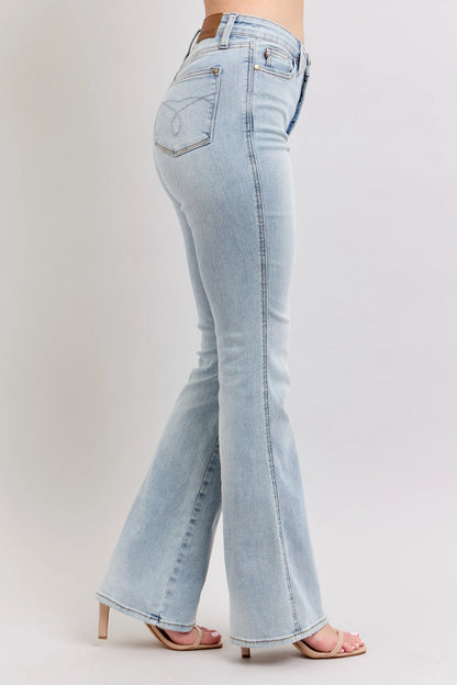 Judy Blue Light Bootcut Reg & Short