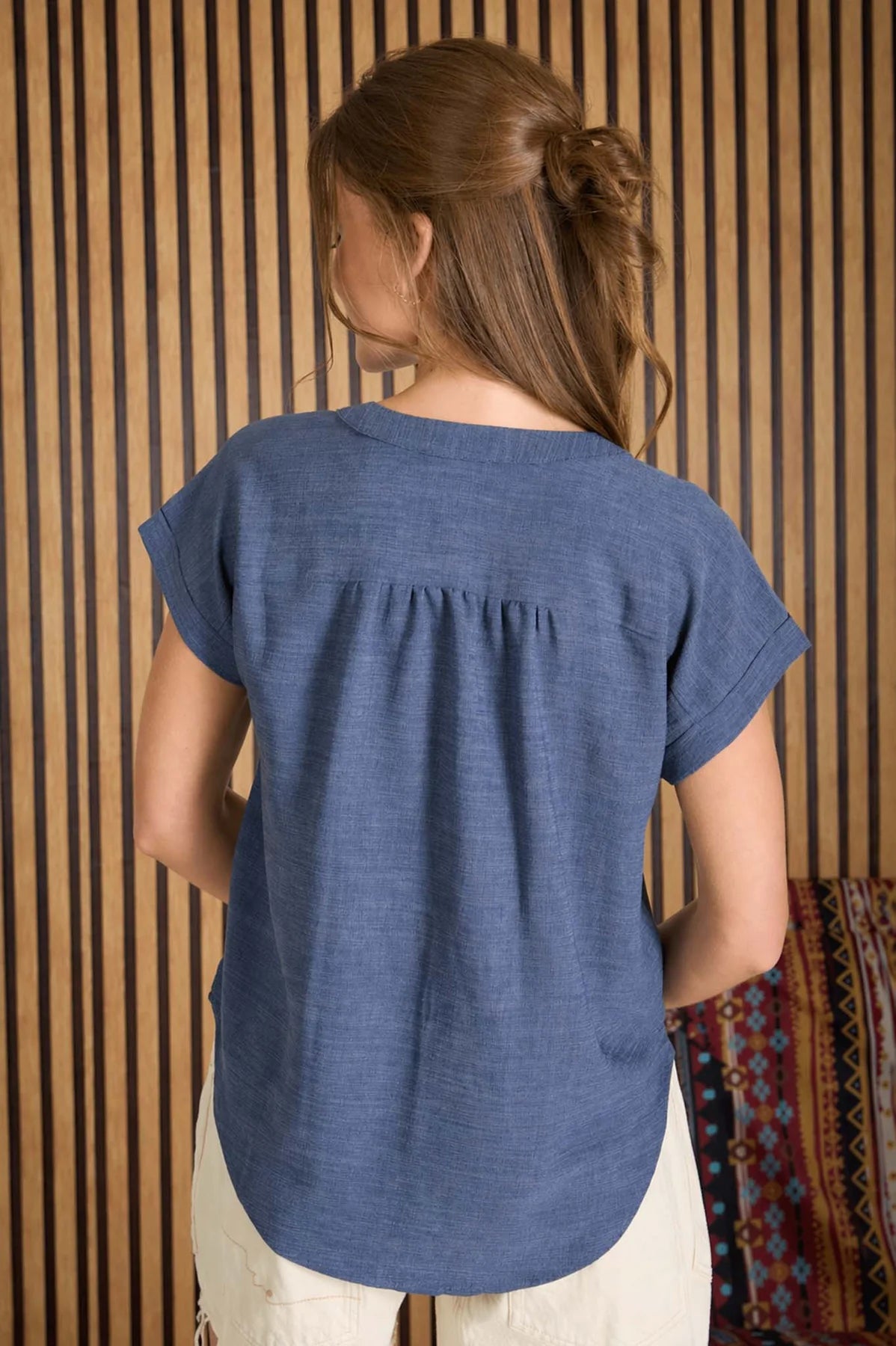 SPLIT BUTTON DOWN