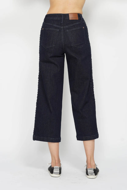 Judy Blue Braid Crop