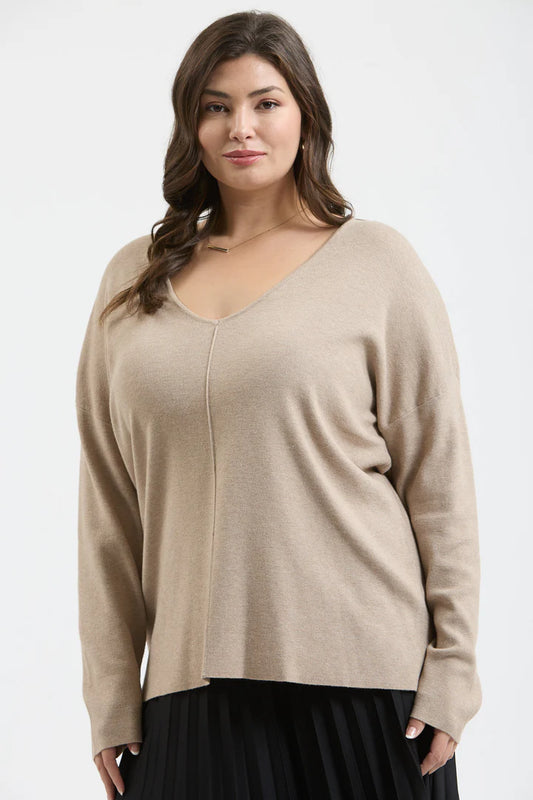 FRONT SEAM KNIT SWEATER