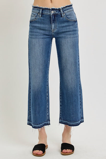 RISEN CROP SHADOW HEM JEANS