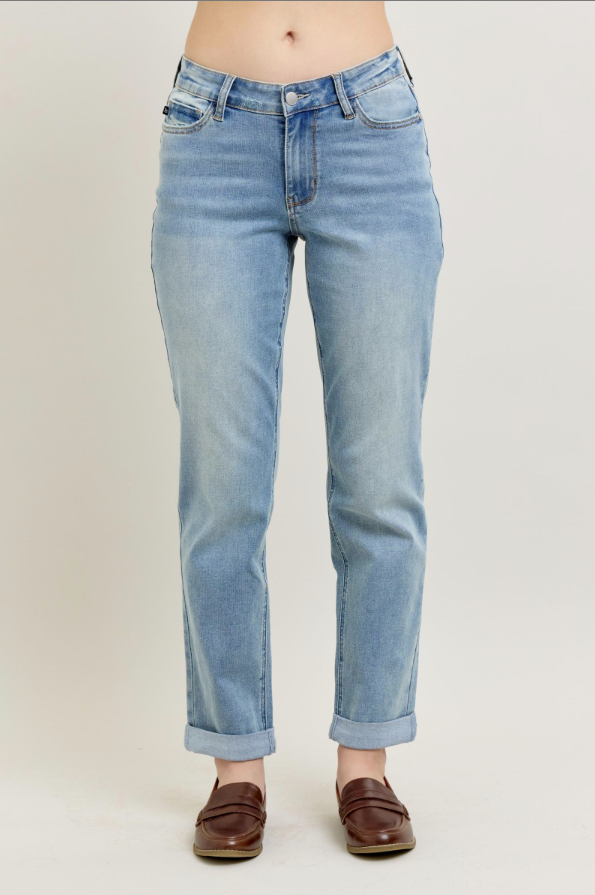Judy Blue V-Front Boyfriend