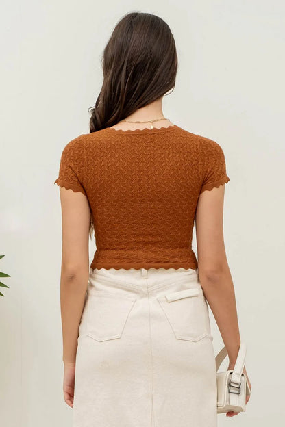 EYELET SCALLOP CROP