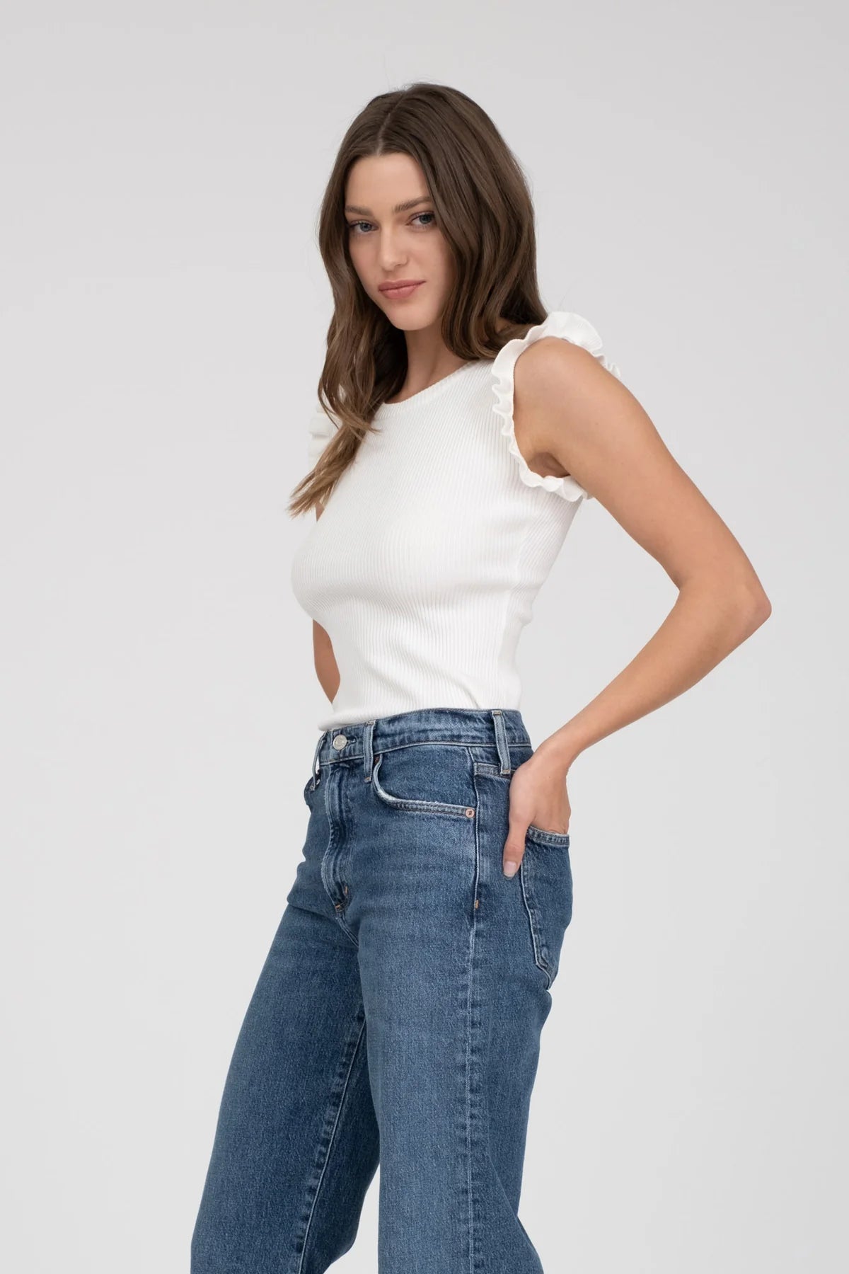 RUFFLE KNIT TOP