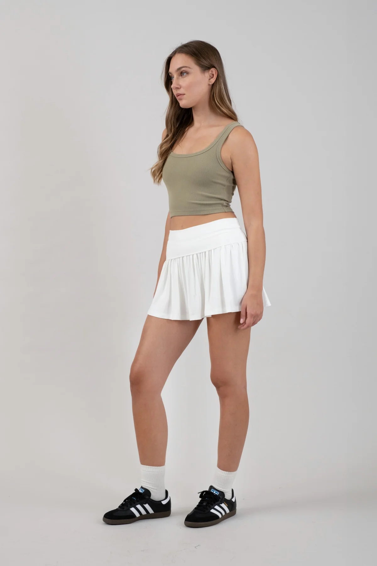 CROPPED TANK TOP