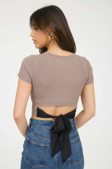 BACK TIE SWEATER CROP